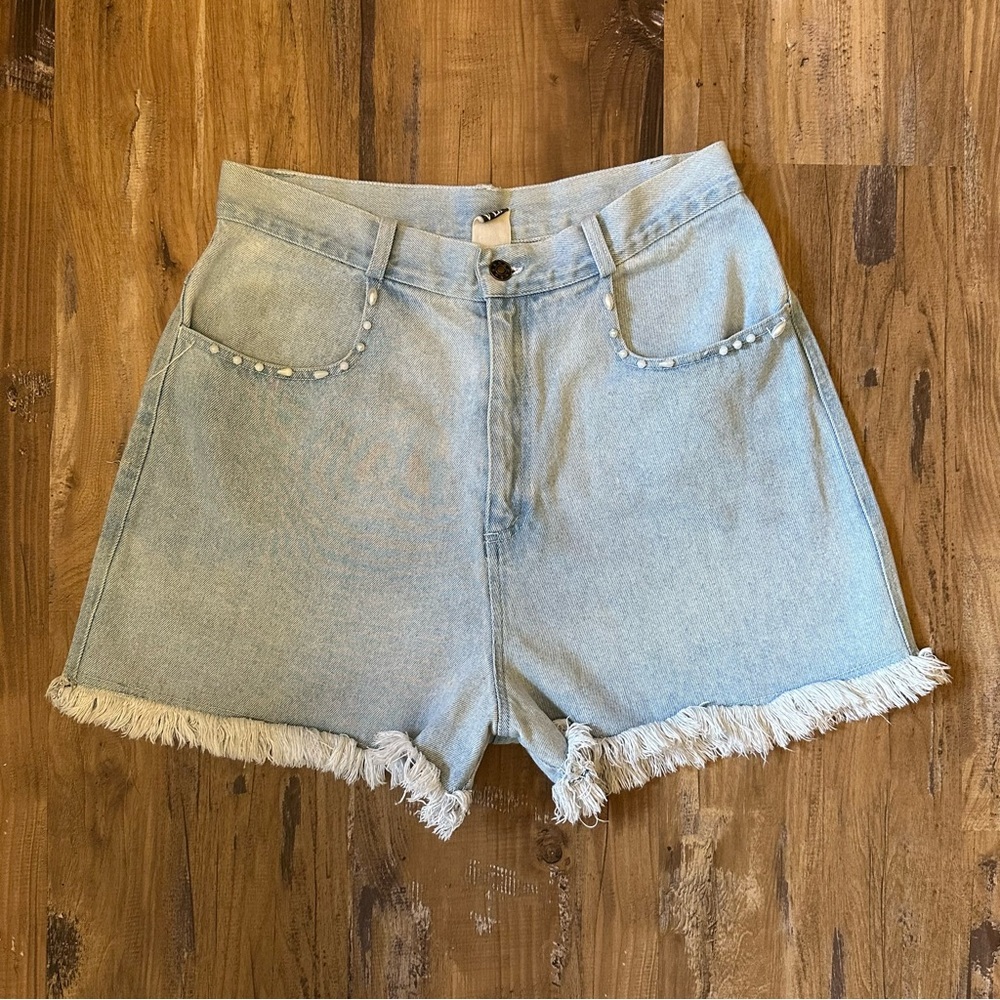 VTG 80s 90s Light Wash Blue Jean Denim Fray Hem High Waisted Beaded Pocket Short